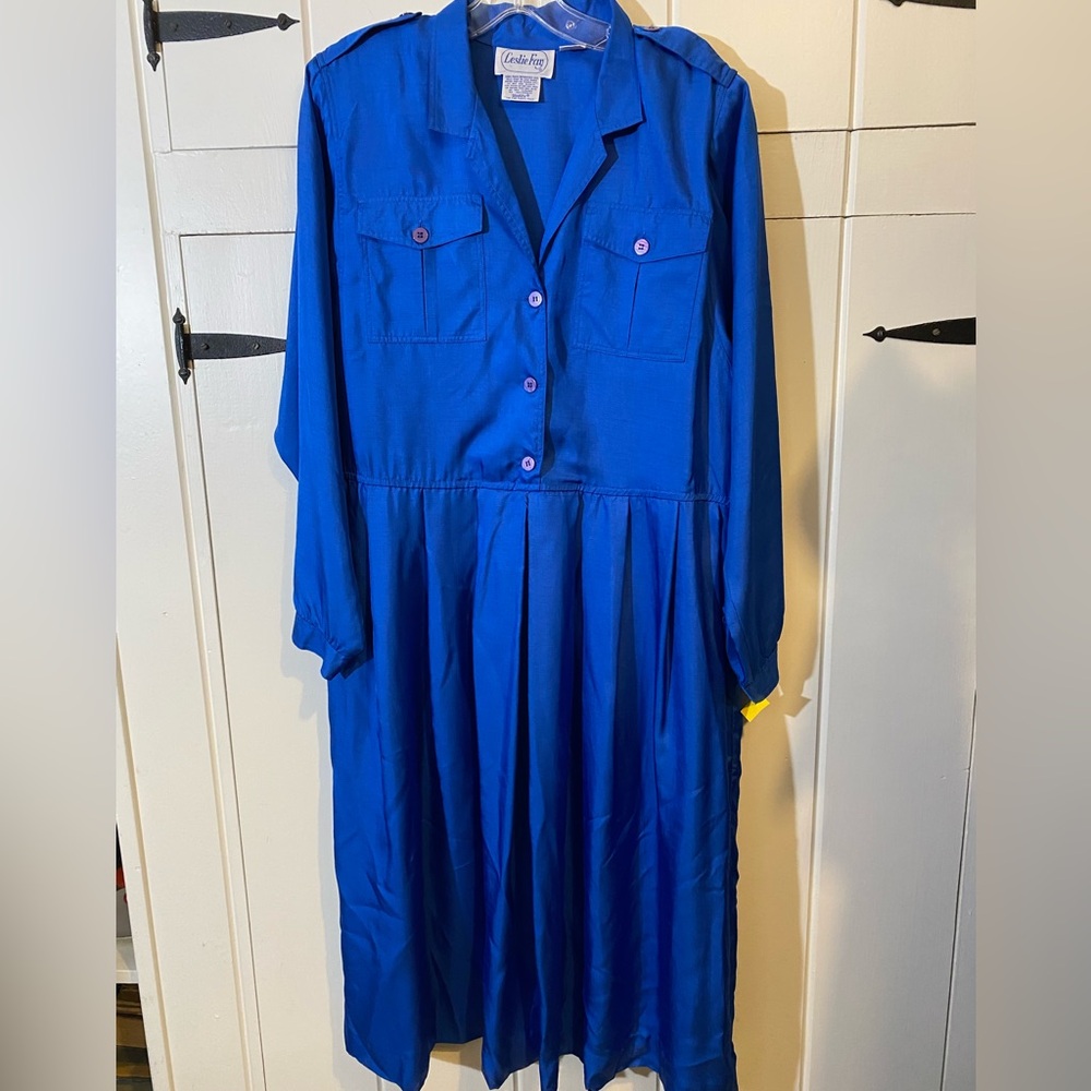 *** Vtg. Leslie Fay Shirtwaist Dress, Royal Blue W/ Pockets & Pleats at Waist 14